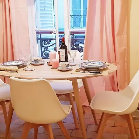 Dans Le Marais 3 Apartment