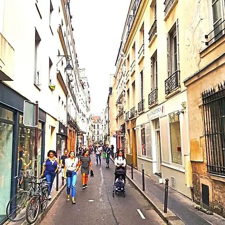Dans Le Marais 3
